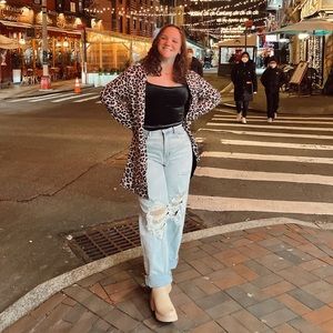 Meet your Posher, Jani